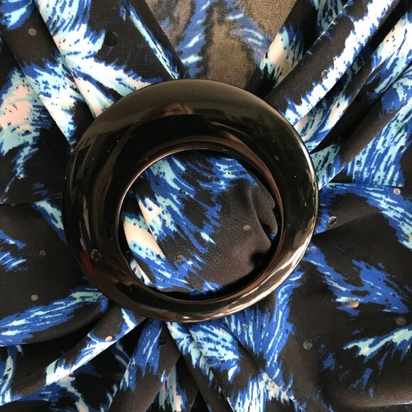 CACHE size S Blue Animal Leopard Print Paillette Embellished Stretch Top - Picture 2 of 4